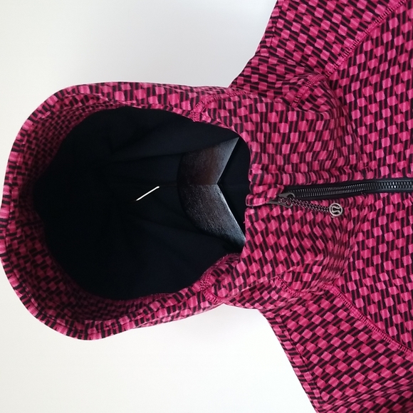 Lululemon Scuba Hoodie III, Deep Dive Berry Rumble Black / Black - Picture 3 of 9